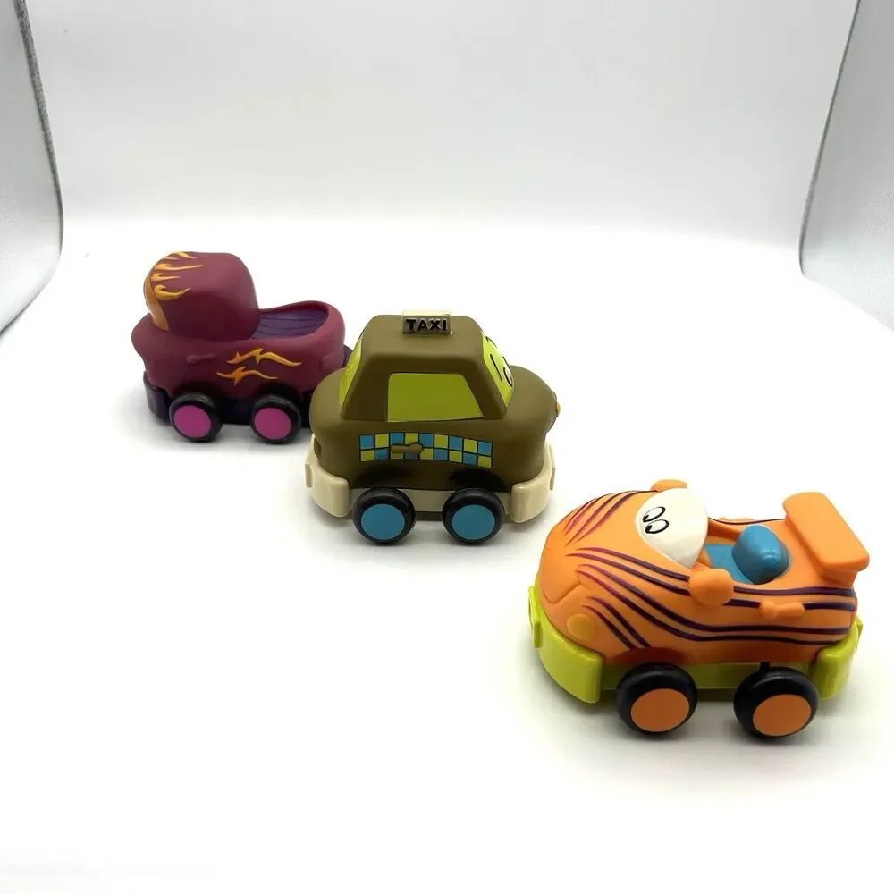 Battat Just B Toys Wheels Pull Back Car Toy Lot of Three 3 Taxi Flame Car Tiger